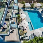 Azura Hotel 4*