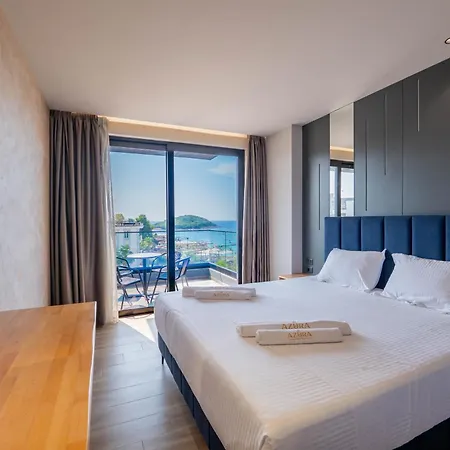 فندق Azura 4*