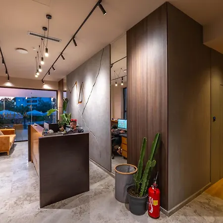 فندق Azura كساميل