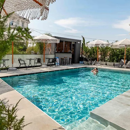 فندق Azura 4*